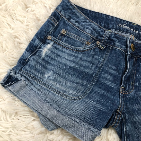 American Eagle size 6 mid rise to shortie shorts. Cut off cuffed style! Too fun - Picture 10 of 10
